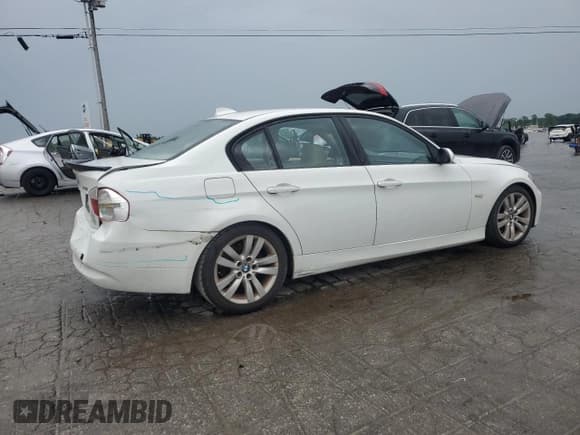 ✅ 2007 BMW 3 Series 328i • VIN: WBAVA335X7KX76319 • Lot: 57342215. Listed on Copart with 176,016 mi. Free auction sales archive from the USA and detailed vehicle history report at DreamBid. Image 3.