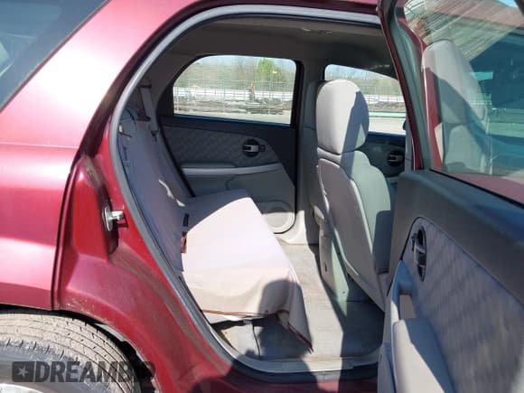 ✅ 2007 Chevrolet Equinox LS • VIN: 2CNDL13FX76005878 • Lot: 41933911. Wystawiony na IAAI z przebiegiem 100 740 mil. Bezpłatny archiwum sprzedaży aukcyjnych z USA i szczegółowy raport historii pojazdu na DreamBid. Zdjęcie 8.