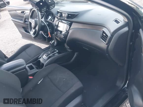 ✅ 2020 Nissan Rogue S • VIN: JN1BJ1CW9LW371562 • Lot: 43277857. Listed on IAAI with 77,110 mi. Free auction sales archive from the USA and detailed vehicle history report at DreamBid. Image 5.