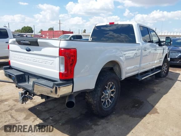 ✅ 2018 Ford F-250 King Ranch • VIN: 1FT7W2BT2JEB49420 • Lot: 43041884. Wystawiony na IAAI z przebiegiem 188 101 mil. Bezpłatny archiwum sprzedaży aukcyjnych z USA i szczegółowy raport historii pojazdu na DreamBid. Zdjęcie 4.