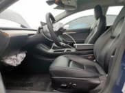 ✅ 2022 Tesla Model 3 • VIN: 5YJ3E1EA6NF111361 • Lot: 84215365. Wystawiony na Copart z przebiegiem 55 681 mil. Bezpłatny archiwum sprzedaży aukcyjnych z USA i szczegółowy raport historii pojazdu na DreamBid. Zdjęcie 7.