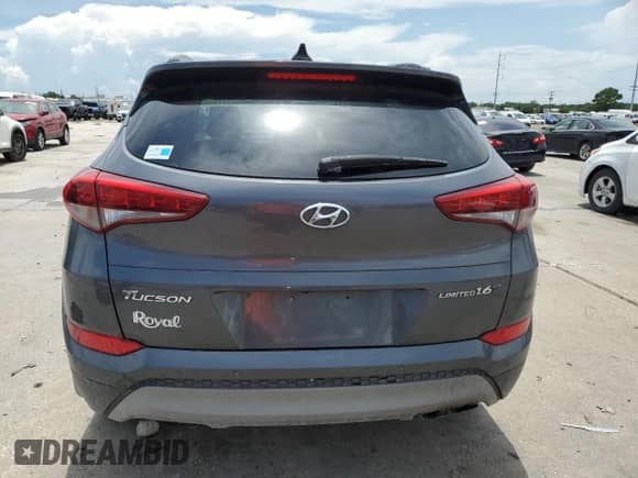 2018 Hyundai Tucson Limited z VIN KM8J33A2XJU818550, wystawiony jako Copart lot #64675655 z przebiegiem Nie podano mil oraz Szkoda całkowita • Salvage title. Historia ofert i sprzedaży dostępna na DreamBid. Obrazek 6.