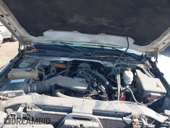 ✅ 2007 Chevrolet Silverado 1500 LT1 • VIN: 1GCEC19T97Z115377 • Lot: 42956603. Listed on IAAI with 310,619 mi. Free auction sales archive from the USA and detailed vehicle history report at DreamBid. Image 10.