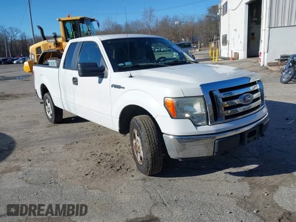 ✅ 2010 Ford F-150 XL • VIN: 1FTFX1EV5AKE27213 • Lot: 43779825. Listed on IAAI with 177,945 mi. Free auction sales archive from the USA and detailed vehicle history report at DreamBid. Image 1.