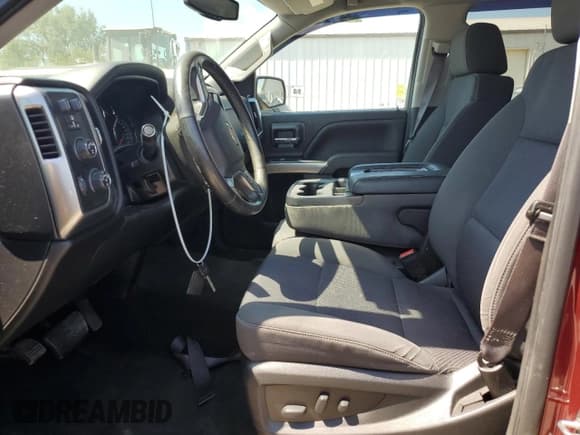 ✅ 2017 Chevrolet Silverado 1500 LT • VIN: 3GCUKREC9HG388209 • Лот: 68931834. Опубликован ранее на Copart с пробегом 60 138 миль. Бесплатный доступ к архиву аукционных продаж из США и подробный отчёт об истории автомобиля на DreamBid. Изображение 7.