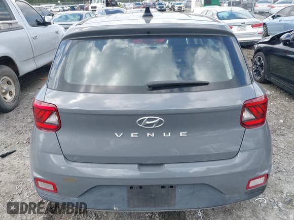 ✅ 2020 Hyundai Venue SE • VIN: KMHRB8A37LU020036 • Lot: 41937223. Wystawiony na IAAI z przebiegiem 50 000 mil. Bezpłatny archiwum sprzedaży aukcyjnych z USA i szczegółowy raport historii pojazdu na DreamBid. Zdjęcie 17.