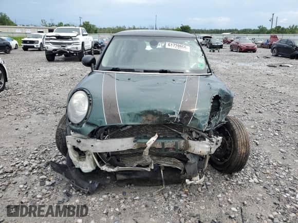 2016 MINI Hardtop with VIN WMWXP5C55G2D13123, listed as a Copart auction lot 61728955 with Not provided miles and Salvage title. Bid and sale history available at DreamBid. Image 5.