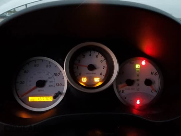 ✅ 2005 Toyota RAV4 • VIN: JTEHD20V856036243 • Lot: 90833855. Wystawiony na Copart z przebiegiem 157 709 mil. Bezpłatny archiwum sprzedaży aukcyjnych z USA i szczegółowy raport historii pojazdu na DreamBid. Zdjęcie 9.