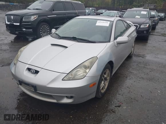 ✅ 2000 Toyota Celica GTS • VIN: JTDDY32T8Y0004053 • Lot: 42139326. Listed on IAAI with 225,316 mi. Free auction sales archive from the USA and detailed vehicle history report at DreamBid. Image 2.