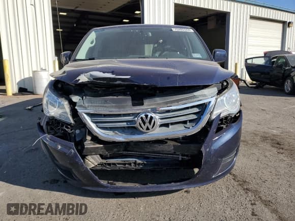 ✅ 2014 Volkswagen Routan SE • VIN: 2C4RVABG7ER134462 • Lot: 76492444. Listed on Copart with 93,373 mi. Free auction sales archive from the USA and detailed vehicle history report at DreamBid. Image 5.