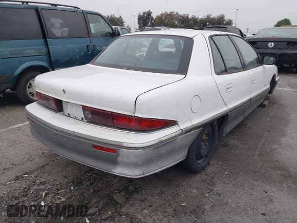 ✅ 1995 Buick Skylark Custom • VIN: 1G4NV55M8SC448595 • Lot: 42025328. Wystawiony na IAAI z przebiegiem 136 570 mil. Bezpłatny archiwum sprzedaży aukcyjnych z USA i szczegółowy raport historii pojazdu na DreamBid. Zdjęcie 4.