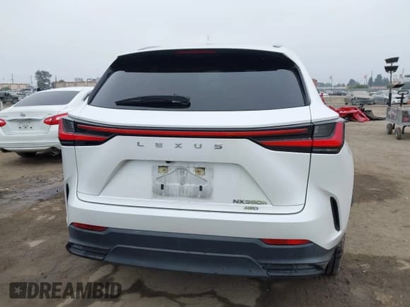 ✅ 2024 Lexus NX 350h • VIN: JTJAKCEZ5R5010740 • Lot: 42455078. Wystawiony na IAAI z przebiegiem 112 381 mil. Bezpłatny archiwum sprzedaży aukcyjnych z USA i szczegółowy raport historii pojazdu na DreamBid. Zdjęcie 16.