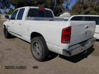 ✅ 2005 Dodge 1500 SLT • VIN: 1D7HA18D05S172480 • Лот: 71038404. Опубликован ранее на Copart с пробегом 156 779 миль. Бесплатный доступ к архиву аукционных продаж из США и подробный отчёт об истории автомобиля на DreamBid. Изображение 2.