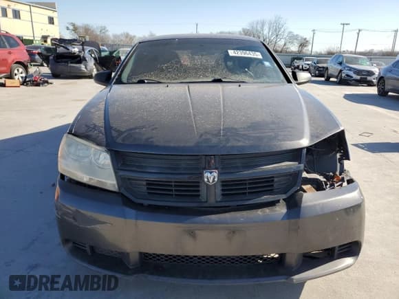 ✅ 2014 Dodge Avenger • VIN: 1C3CDZAB5EN233778 • Lot: 42396435. Wystawiony na Copart z przebiegiem Nie podano. Bezpłatny archiwum sprzedaży aukcyjnych z USA i szczegółowy raport historii pojazdu na DreamBid. Zdjęcie 5.