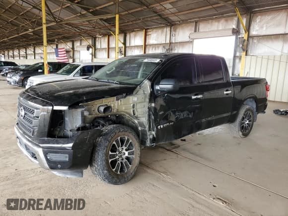 ✅ 2021 Nissan Titan SV • VIN: 1N6AA1ED2MN524775 • Lot: 71698905. Wystawiony na Copart z przebiegiem 40 598 mil. Bezpłatny archiwum sprzedaży aukcyjnych z USA i szczegółowy raport historii pojazdu na DreamBid. Zdjęcie 1.