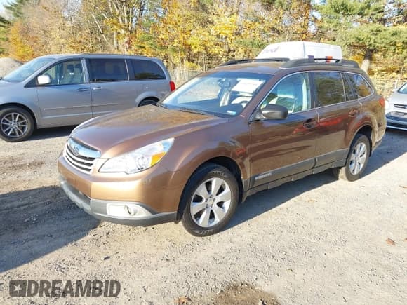 ✅ 2011 Subaru Outback Premium • VIN: 4S4BRCCCXB3346625 • Лот: 43625248. Опубликован ранее на IAAI с пробегом 184 253 миль. Бесплатный доступ к архиву аукционных продаж из США и подробный отчёт об истории автомобиля на DreamBid. Изображение 2.
