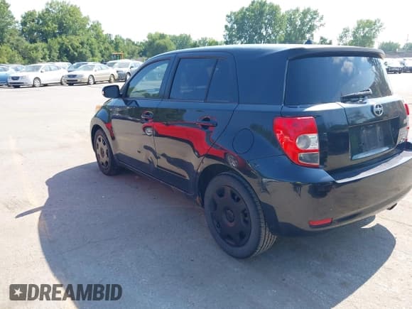 ✅ 2008 Scion xD • VIN: JTKKU10488J027662 • Lot: 42929997. Wystawiony na IAAI z przebiegiem 129 640 mil. Bezpłatny archiwum sprzedaży aukcyjnych z USA i szczegółowy raport historii pojazdu na DreamBid. Zdjęcie 3.