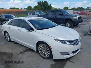 ✅ 2013 Lincoln MKZ • VIN: 3LN6L2G91DR825239 • Lot: 43107464. Wystawiony na IAAI z przebiegiem 266 314 mil. Bezpłatny archiwum sprzedaży aukcyjnych z USA i szczegółowy raport historii pojazdu na DreamBid. Zdjęcie 1.