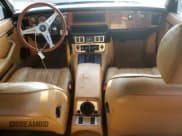 ✅ 1982 Jaguar XJ • VIN: SAJAV124XCC338635 • Lot: 52105475. Wystawiony na Copart z przebiegiem 115 556 mil. Bezpłatny archiwum sprzedaży aukcyjnych z USA i szczegółowy raport historii pojazdu na DreamBid. Zdjęcie 8.