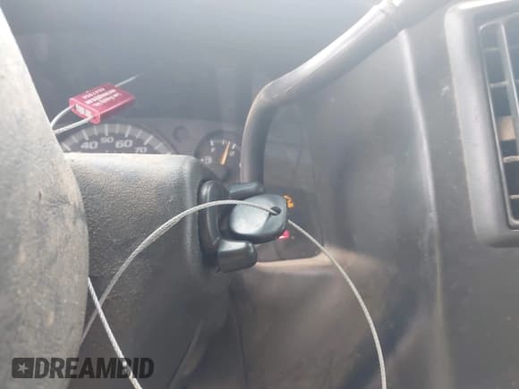 ✅ 2005 Chevrolet Express Cargo • VIN: 1GCFG15X451178626 • Lot: 42926306. Listed on IAAI with 434,042 mi. Free auction sales archive from the USA and detailed vehicle history report at DreamBid. Image 11.