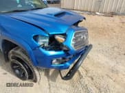 ✅ 2017 Toyota Tacoma TRD Pro • VIN: 5TFCZ5AN9HX112292 • Lot: 43617967. Listed on IAAI with 72,195 mi. Free auction sales archive from the USA and detailed vehicle history report at DreamBid. Image 6.