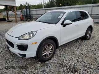 ✅ 2016 Porsche Cayenne • VIN: WP1AA2A25GKA12073 • Lot: 70719915. Wystawiony na Copart z przebiegiem 106 818 mil. Bezpłatny archiwum sprzedaży aukcyjnych z USA i szczegółowy raport historii pojazdu na DreamBid. Zdjęcie 1.