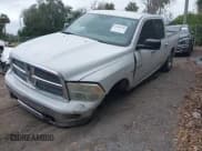 ✅ 2010 Dodge 1500 SLT • VIN: 1D7RV1CT2AS260948 • Lot: 41587750. Wystawiony na IAAI z przebiegiem 193 505 mil. Bezpłatny archiwum sprzedaży aukcyjnych z USA i szczegółowy raport historii pojazdu na DreamBid. Zdjęcie 2.