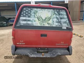 ✅ 1997 Chevrolet S-10 LS ZR2 • VIN: 1GCCT19W5V8204674 • Лот: 48312405. Опубликован ранее на Copart с пробегом 233 961 миль. Бесплатный доступ к архиву аукционных продаж из США и подробный отчёт об истории автомобиля на DreamBid. Изображение 6.