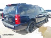 ✅ 2007 Chevrolet Suburban LT • VIN: 3GNFC16017G159685 • Lot: 42644847. Wystawiony na IAAI z przebiegiem 206 419 mil. Bezpłatny archiwum sprzedaży aukcyjnych z USA i szczegółowy raport historii pojazdu na DreamBid. Zdjęcie 4.