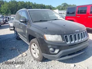 ✅ 2015 Jeep Compass Altitude • VIN: 1C4NJCBA2FD438658 • Lot: 42699434. Wystawiony na IAAI z przebiegiem 146 051 mil. Bezpłatny archiwum sprzedaży aukcyjnych z USA i szczegółowy raport historii pojazdu na DreamBid. Zdjęcie 1.