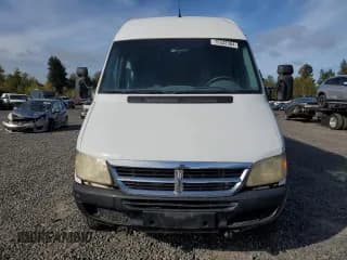 ✅ 2004 Dodge Sprinter • VIN: WD2PD744445634654 • Lot: 75332384. Listed on Copart with 446,647 mi. Free auction sales archive from the USA and detailed vehicle history report at DreamBid. Image 5.