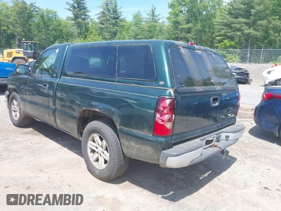 ✅ 2005 Chevrolet Silverado 1500 Work Truck • VIN: 1GCEC14X75Z145436 • Лот: 42414088. Опубликован ранее на IAAI с пробегом 181 641 миль. Бесплатный доступ к архиву аукционных продаж из США и подробный отчёт об истории автомобиля на DreamBid. Изображение 3.