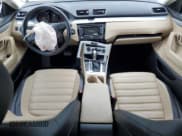 ✅ 2014 Volkswagen CC Sport • VIN: WVWBP7AN5EE529591 • Lot: 67456105. Wystawiony na Copart z przebiegiem 140 170 mil. Bezpłatny archiwum sprzedaży aukcyjnych z USA i szczegółowy raport historii pojazdu na DreamBid. Zdjęcie 8.