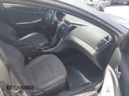 ✅ 2012 Hyundai Sonata Limited • VIN: 5NPEC4AB9CH394853 • Lot: 42580649. Listed on IAAI with 198,411 mi. Free auction sales archive from the USA and detailed vehicle history report at DreamBid. Image 5.