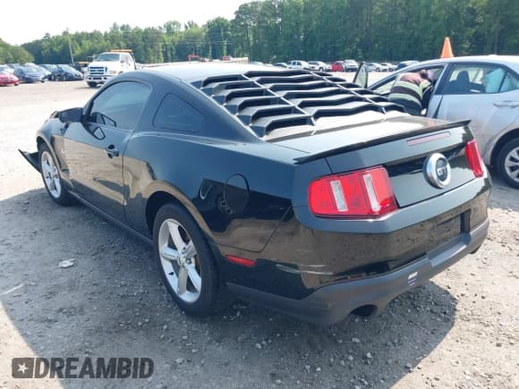 ✅ 2012 Ford Mustang GT Premium • VIN: 1ZVBP8CF2C5251013 • Lot: 42376958. Listed on IAAI with 63,474 mi. Free auction sales archive from the USA and detailed vehicle history report at DreamBid. Image 3.