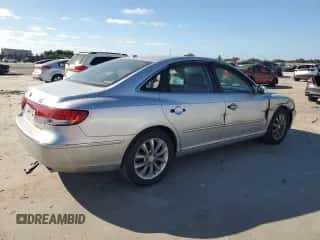 2008 Hyundai Azera Limited с VIN KMHFC46F58A319058, выставлен на аукционе Copart как лот 84177324 с пробегом 135 778 миль миль и Списание • Salvage title. История ставок и продаж доступна на DreamBid. Изображение 3.