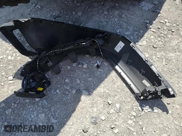 ✅ 2022 Jeep Wrangler Sport S • VIN: 1C4GJXAN7NW216074 • Lot: 64981795. Wystawiony na Copart z przebiegiem 29 394 mil. Bezpłatny archiwum sprzedaży aukcyjnych z USA i szczegółowy raport historii pojazdu na DreamBid. Zdjęcie 12.