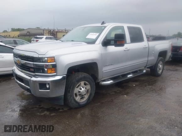 ✅ 2016 Chevrolet Silverado 2500HD LT • VIN: 1GC1KVE8XGF222868 • Lot: 43004596. Listed on IAAI with 93,976 mi. Free auction sales archive from the USA and detailed vehicle history report at DreamBid. Image 2.