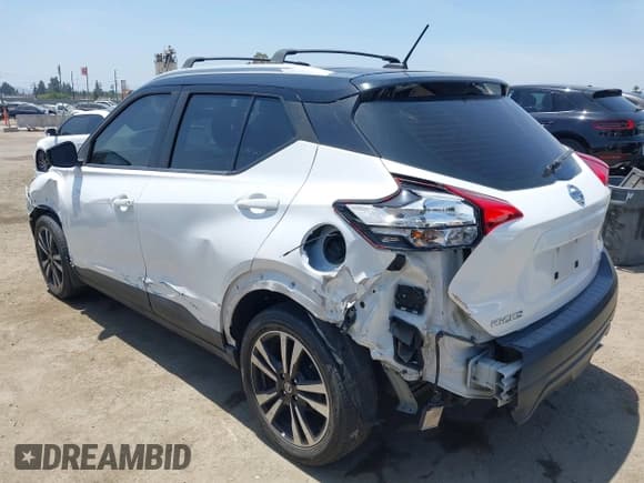 ✅ 2019 Nissan Kicks S • VIN: 3N1CP5CUXKL508165 • Lot: 42293122. Wystawiony na IAAI z przebiegiem 44 472 mil. Bezpłatny archiwum sprzedaży aukcyjnych z USA i szczegółowy raport historii pojazdu na DreamBid. Zdjęcie 3.