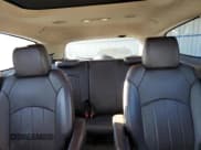 ✅ 2014 Buick Enclave Premium • VIN: 5GAKVCKDXEJ134593 • Lot: 84832645. Wystawiony na Copart z przebiegiem 134 374 mil. Bezpłatny archiwum sprzedaży aukcyjnych z USA i szczegółowy raport historii pojazdu na DreamBid. Zdjęcie 10.