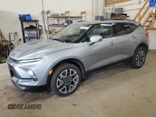 ✅ 2023 Chevrolet Blazer RS • VIN: 3GNKBKRS5PS235250 • Lot: 71215525. Wystawiony na Copart z przebiegiem 38 480 mil. Bezpłatny archiwum sprzedaży aukcyjnych z USA i szczegółowy raport historii pojazdu na DreamBid. Zdjęcie 1.