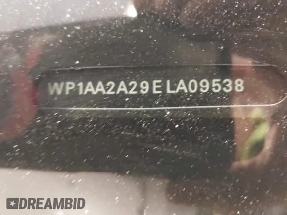 ✅ 2014 Porsche Cayenne • VIN: WP1AA2A29ELA09538 • Lot: 41617272. Listed on IAAI with 87,269 mi. Free auction sales archive from the USA and detailed vehicle history report at DreamBid. Image 9.