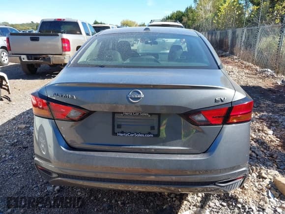 ✅ 2024 Nissan Altima SV • VIN: 1N4BL4DV6RN402088 • Lot: 43574799. Wystawiony na IAAI z przebiegiem 32 631 mil. Bezpłatny archiwum sprzedaży aukcyjnych z USA i szczegółowy raport historii pojazdu na DreamBid. Zdjęcie 16.