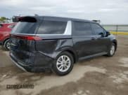 ✅ 2024 Kia Carnival LX • VIN: KNDNB4H36R6323694 • Lot: 82477615. Wystawiony na Copart z przebiegiem 59 576 mil. Bezpłatny archiwum sprzedaży aukcyjnych z USA i szczegółowy raport historii pojazdu na DreamBid. Zdjęcie 3.