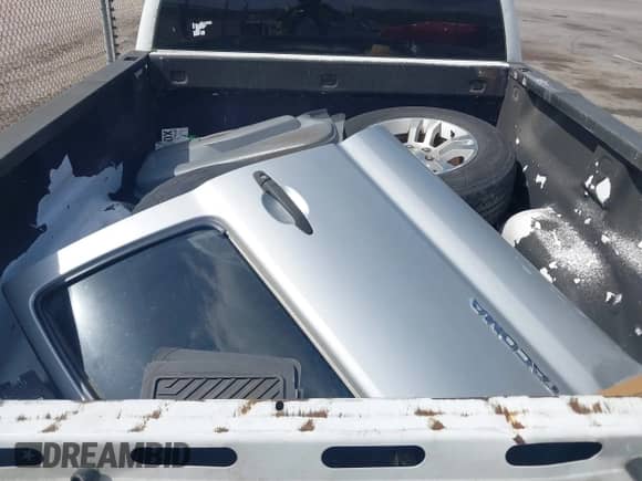 2008 Chevrolet Silverado 1500 Work Truck with VIN 1GCEC19X68Z113851, listed as a IAAI auction lot 41775750 with 227,717 mi miles and . Bid and sale history available at DreamBid. Image 12.