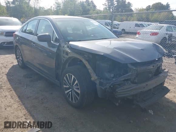 ✅ 2018 Subaru Legacy Premium • VIN: 4S3BNAC6XJ3031336 • Lot: 43291883. Wystawiony na IAAI z przebiegiem 58 586 mil. Bezpłatny archiwum sprzedaży aukcyjnych z USA i szczegółowy raport historii pojazdu na DreamBid. Zdjęcie 1.