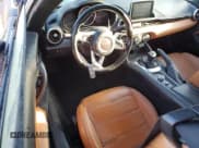 ✅ 2017 FIAT 124 Spider Elaborazione Abarth • VIN: JC1NFAEK4H0105671 • Лот: 73736814. Опубликован ранее на Copart с пробегом Не указан. Бесплатный доступ к архиву аукционных продаж из США и подробный отчёт об истории автомобиля на DreamBid. Изображение 8.