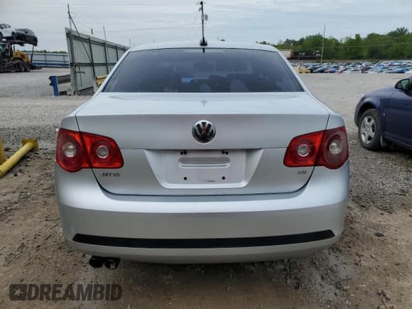 ✅ 2005 Volkswagen Jetta 2.5L • VIN: 3VWDG71K55M621953 • Lot: 55621375. Listed on Copart with 148,330 mi. Free auction sales archive from the USA and detailed vehicle history report at DreamBid. Image 6.