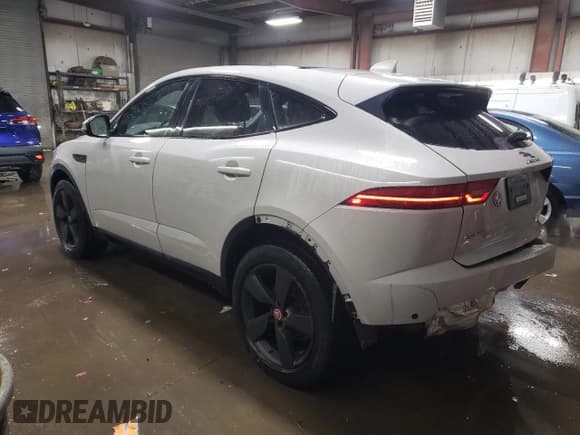 ✅ 2019 Jaguar E-Pace S • VIN: SADFJ2FX0K1Z64915 • Lot: 45746965. Wystawiony na Copart z przebiegiem 106 575 mil. Bezpłatny archiwum sprzedaży aukcyjnych z USA i szczegółowy raport historii pojazdu na DreamBid. Zdjęcie 2.