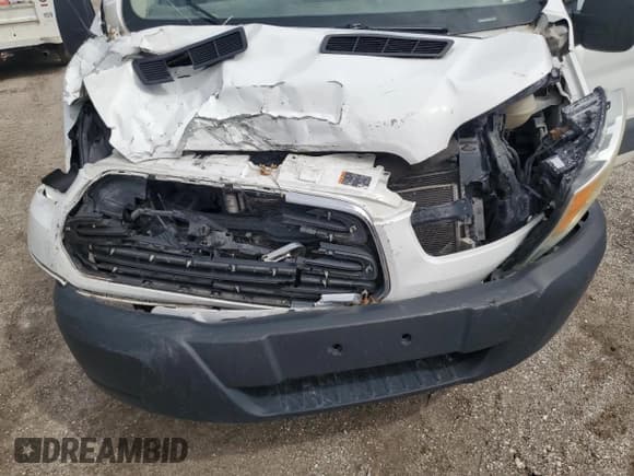 ✅ 2015 Ford Transit XL • VIN: 1FBZX2ZM9FKA38851 • Lot: 48593945. Wystawiony na Copart z przebiegiem 197 409 mil. Bezpłatny archiwum sprzedaży aukcyjnych z USA i szczegółowy raport historii pojazdu na DreamBid. Zdjęcie 12.